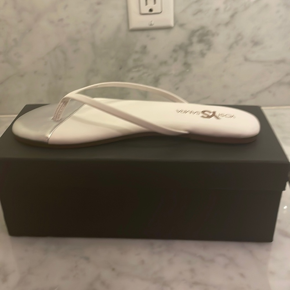 Yosi Samara flip flop